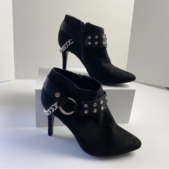 Jennifer Lopez Black Faux Suede Rosie Heeled Booties Chain Studded - Picture 4 of 9